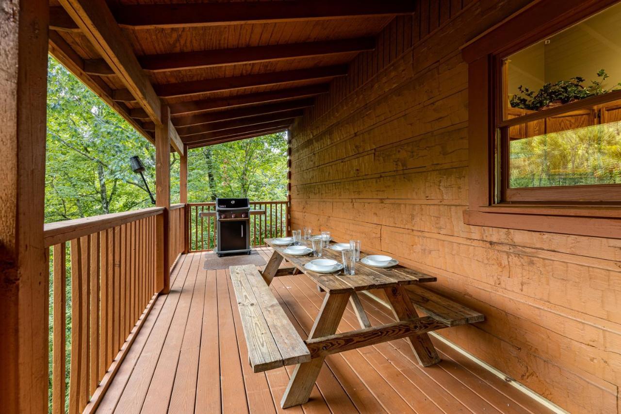 Firefly Hollow Cabin - Smoky Mountains - Soaky Mountain Water Park - Sevierville Convention Center Pigeon Forge Exterior photo